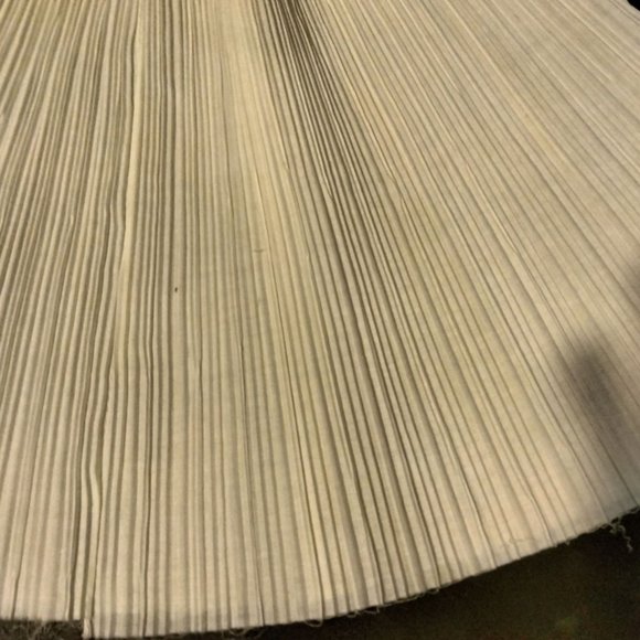 White Lampshade Cover Expandable Accordion Raw Edges Crafting 12 in - Picture 3 of 3